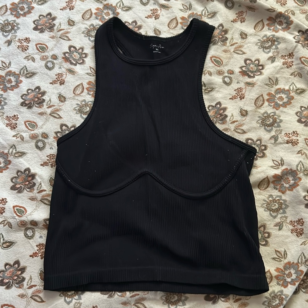Black sports bra
